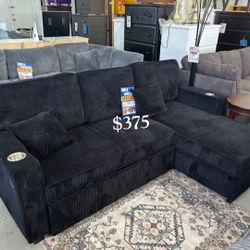 Stylish Sectional Sofa W/ Pull- Out Bed & Storage Brand New
