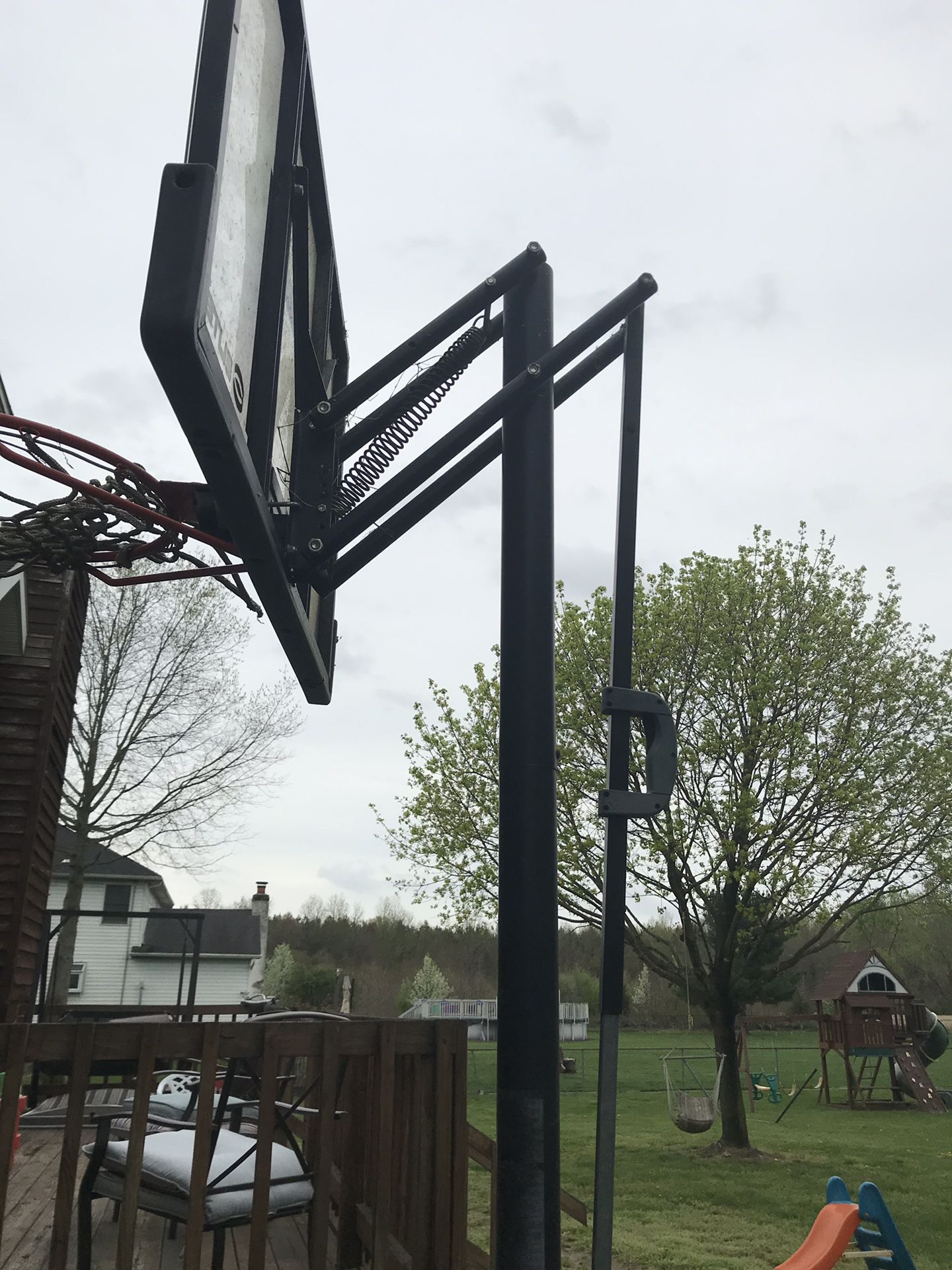 Portable basketball court