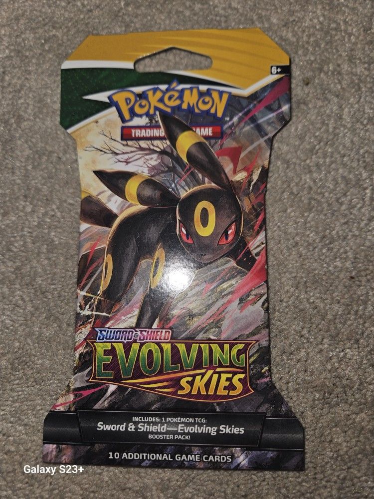 Evolving Skies Sleeved Booster Pack
