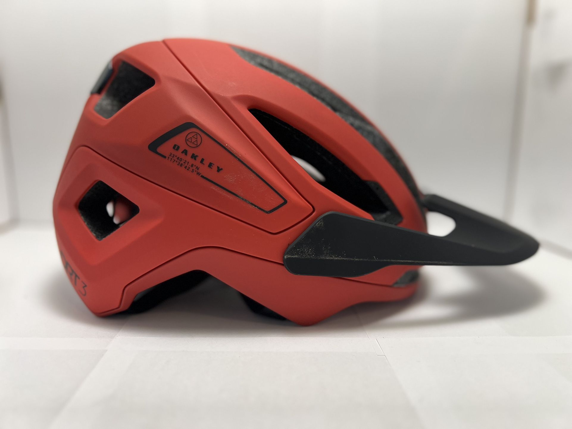 Oakley DRT3 Mountain Bike Helmet (L) 58-61cm