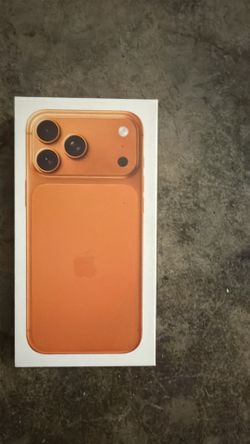 iPhone 17 promax cosmic orange
