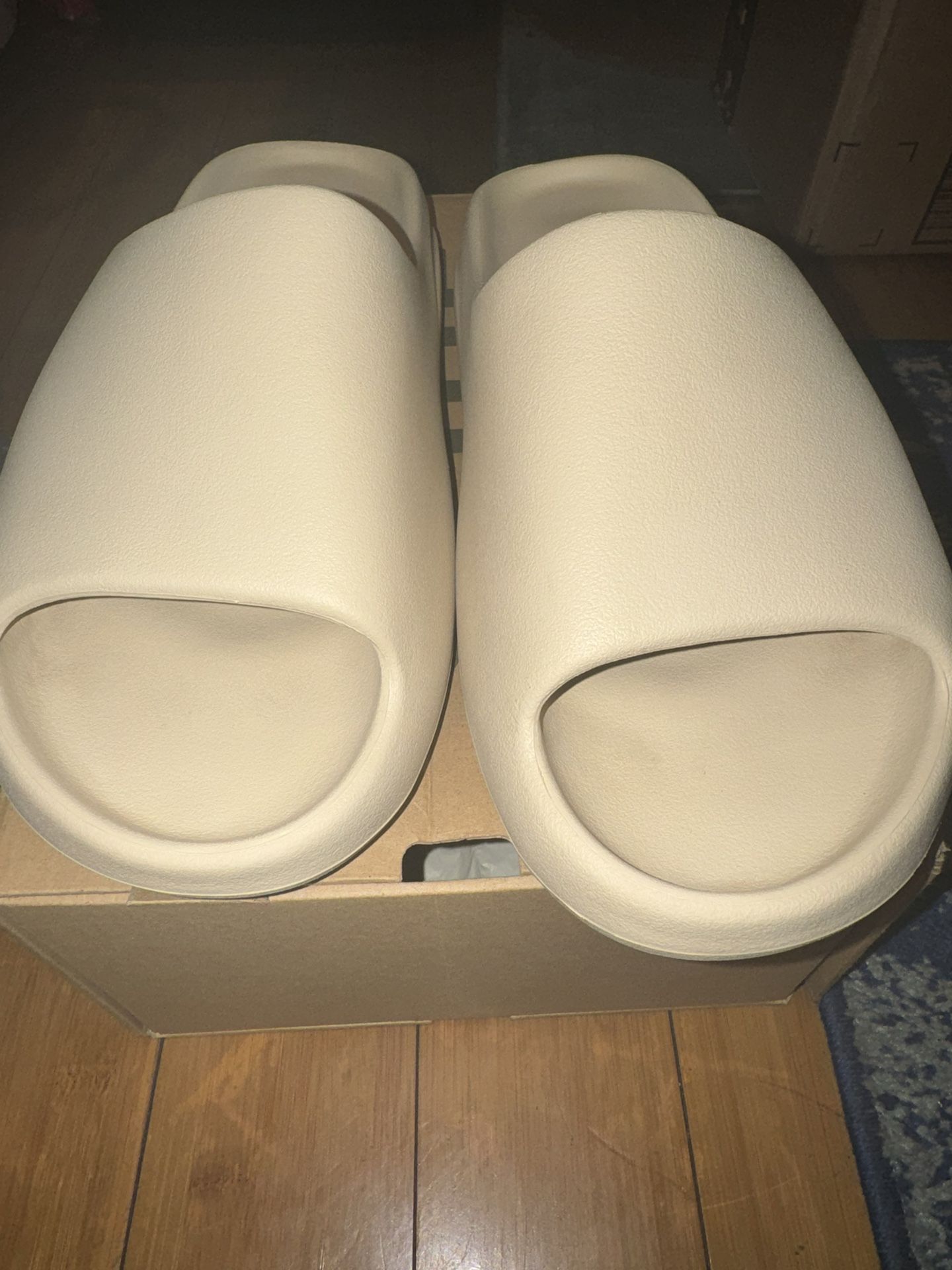 Adidas Yeezy Slide Bone