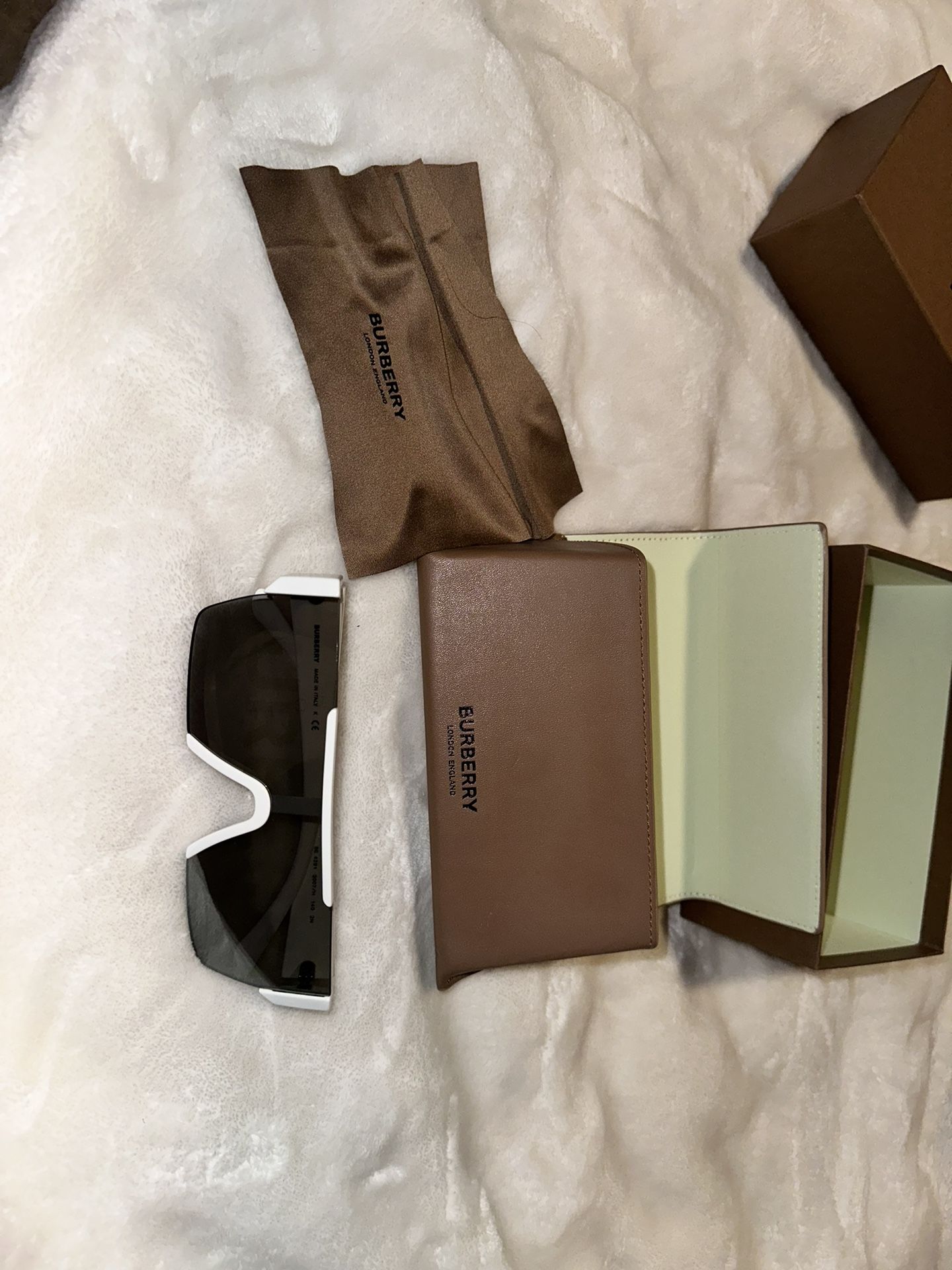 Burberry Sunglasses