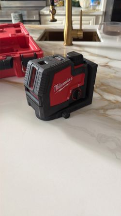 Milwaukee laser