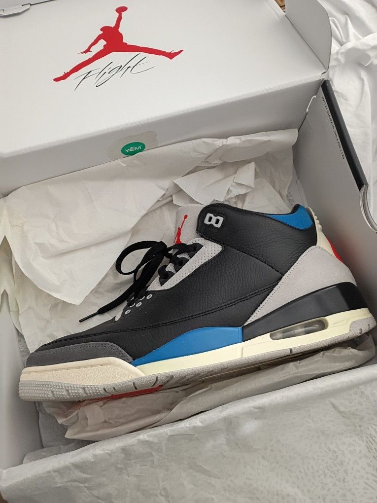 JORDAN 3 RETROS (Size 12)