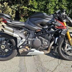 2024 MV Agusta Brutale 1000 RR 