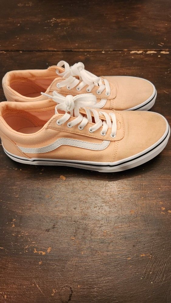 VANS Ward Canvas Shoes Women’s Size 5 Tropical Peach Sneakers Skate Low Tops
