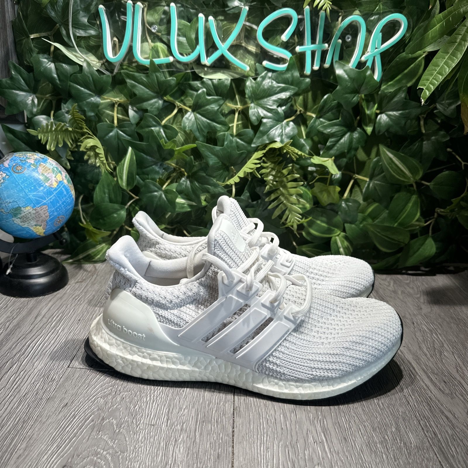 Adidas UltraBoost 4.0 DNA Womens Size 10 White Athletic Running Shoes Sneakers