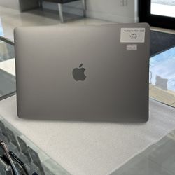 MacBook Pro  13-inch  (2020)    256 GB 