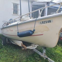 14 Feet O'Day Boat With Paper In Order For Sale