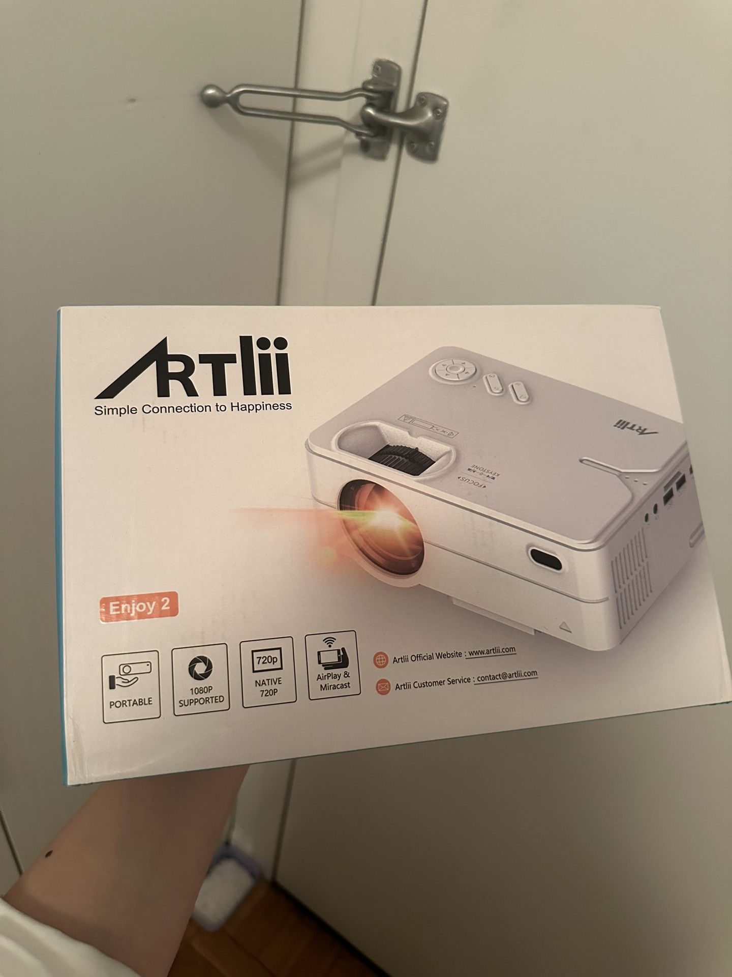 Artii Enjoy2 Projector