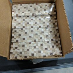 25 Packages Of Tile