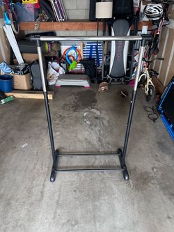 Adjustable Freestanding Clothing Rack