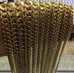 Cuban Chain 14MM Gold Plated 14K Doesn't Loses Color