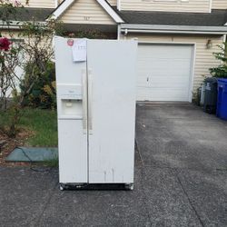 Free Fridge/freezer 