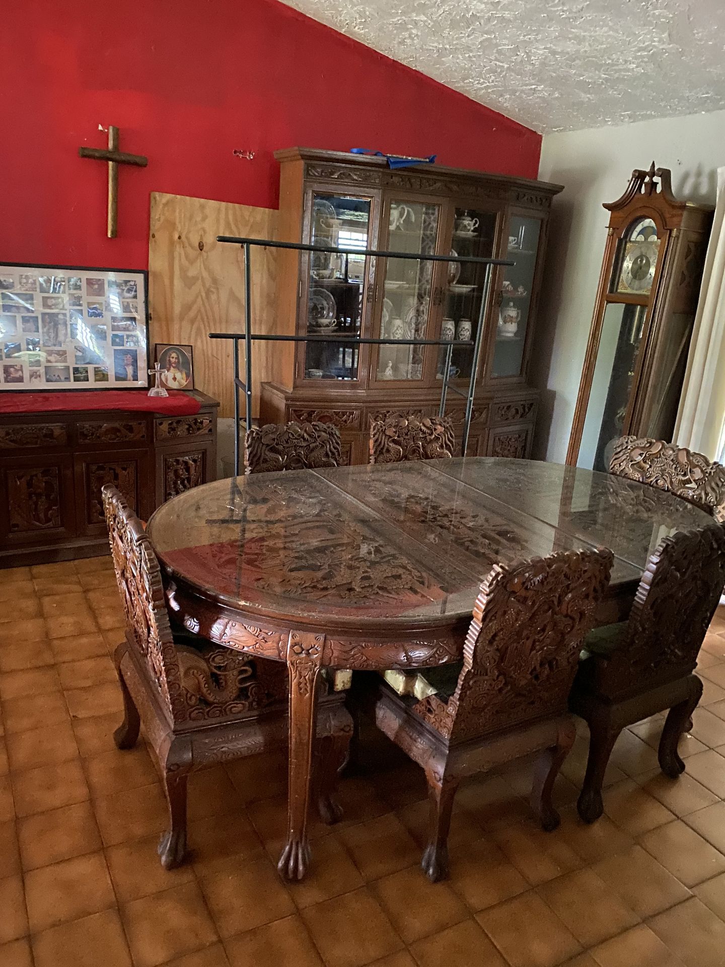 Hand crafted Chinese set