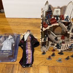 Harry Potter Figures And Tower Play set 33 Metal Figures 