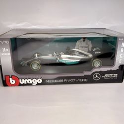 Bburago 1:18 Formula Die-cast Car, Mercedes F1 W07 Hybrid Diecast Collectibles