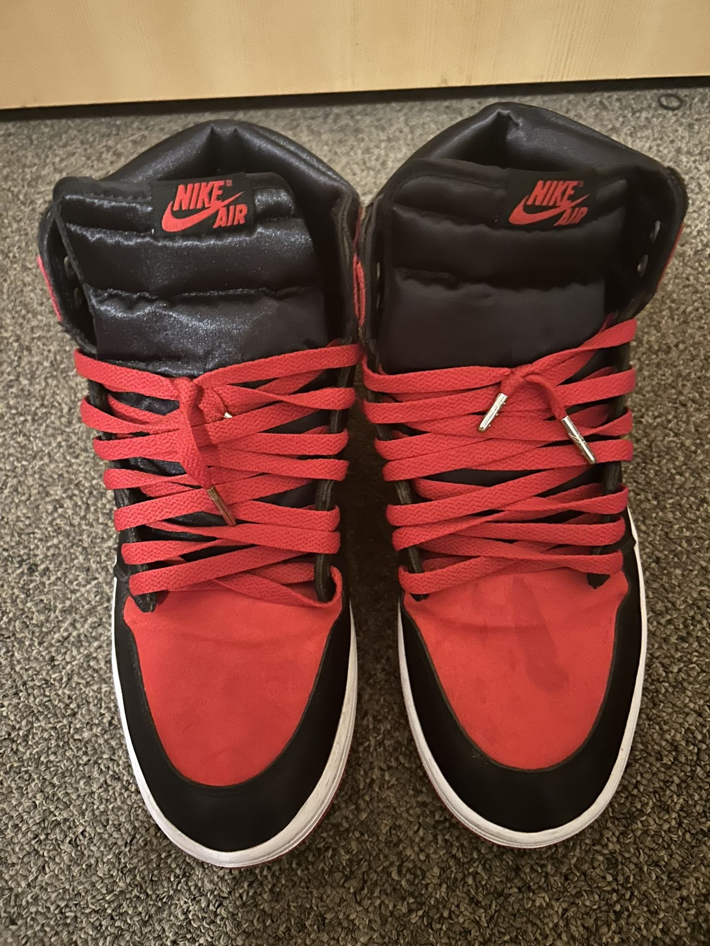 Jordan 1 “Satin Bred”