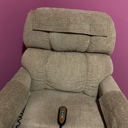 LIFT CHAIR- Very Nice! 