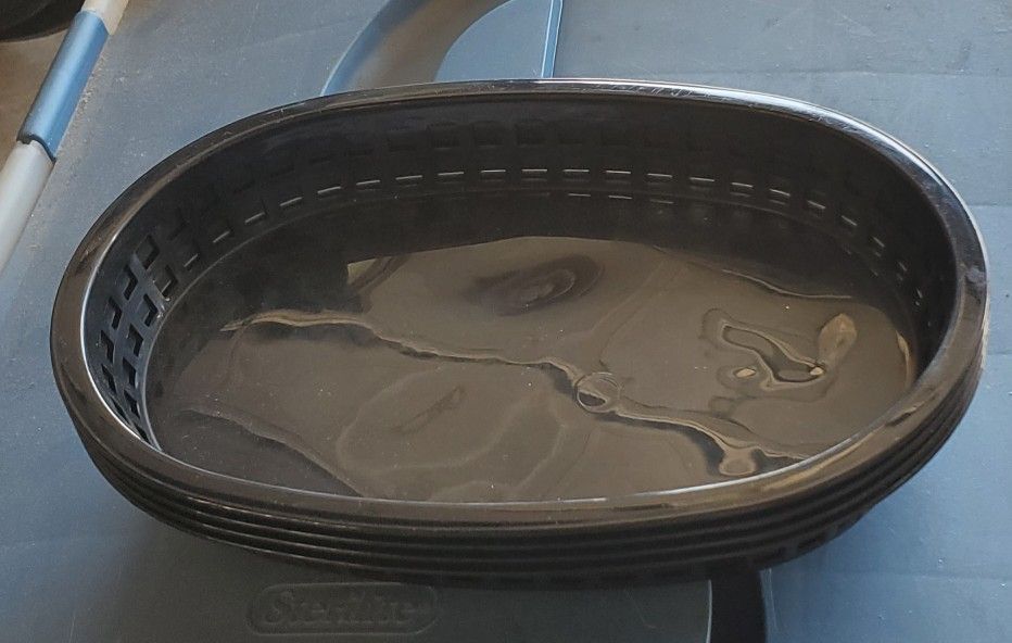 Plastic Serving Baskets