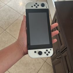 Nintendo Switch Wild Card Edition 