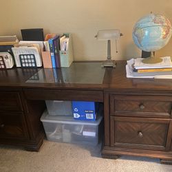 Office Desk - With Glass Top 