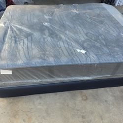 Queen Matress And Box Spring 