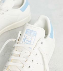 Stan Smith 80’s. Any size. White/ Focus blue or Navy Blue. Men/ Women