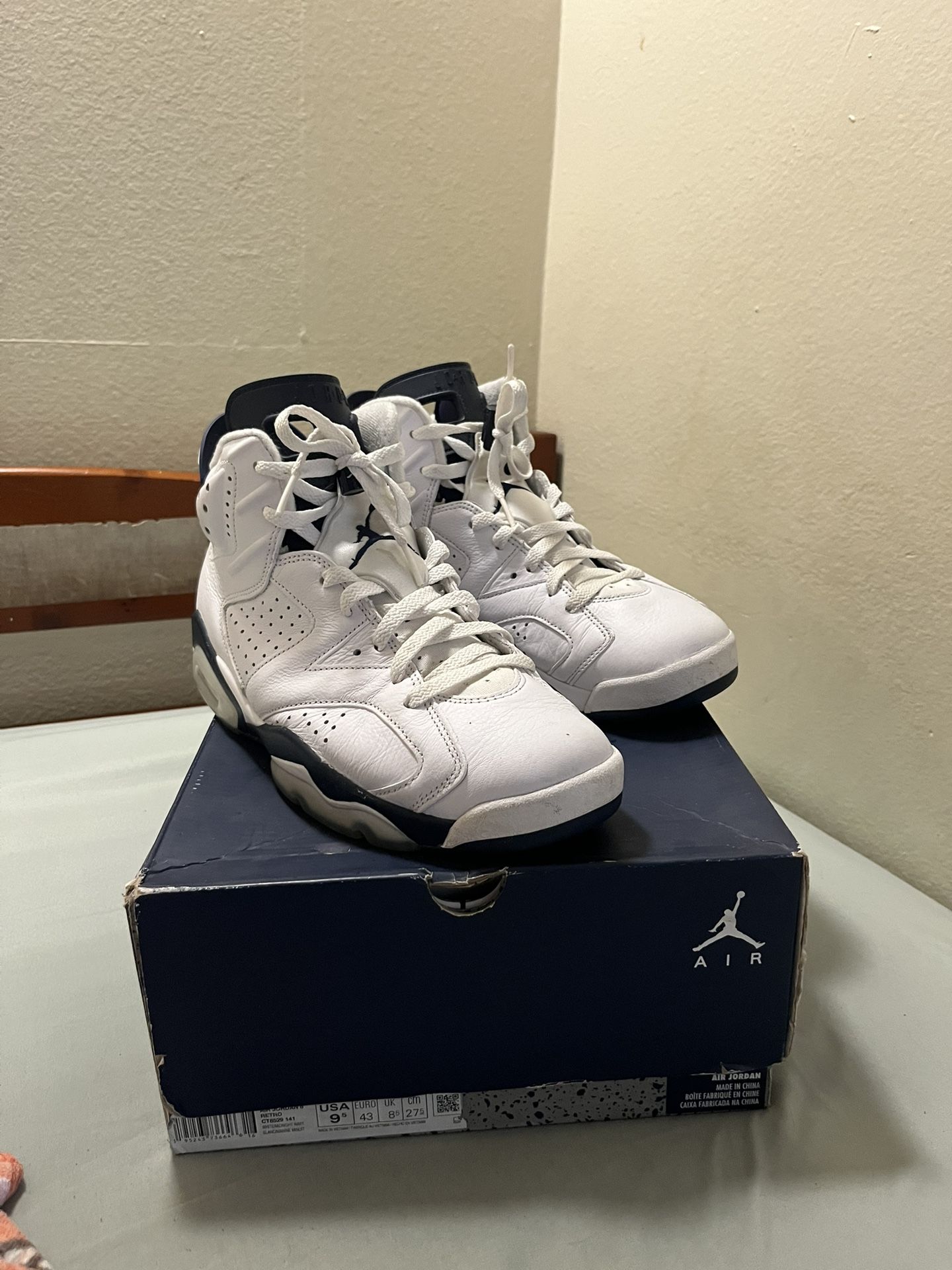 Air Jordan 6 Retro Midnight Navy