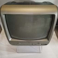 Magnavox CRT TV / DVD Combo 15" Excellent Condition 