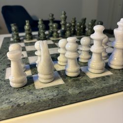 Deluxe Marble Chess Set