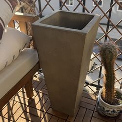 Tapered Concrete Planter, Outdoor - 25,5 Inches tall