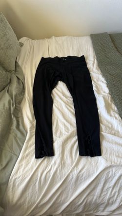 Black leggings large