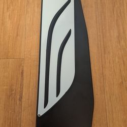 Bmw foot rest