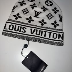 Louis Vuitton Beanie for Sale in Parma Heights, OH - OfferUp