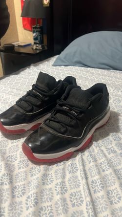 Jordan 11s low top retro. Size 10!