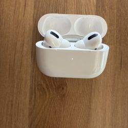 AirPods Pro (1st Generation)