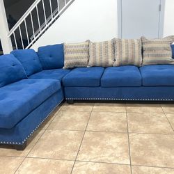 ✨Like New✨Navy Blue Sectional Couch 