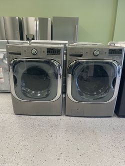Jumbo lg washer and gas dryer