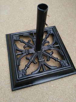 Heavy duty iron patio umbrella base for sale