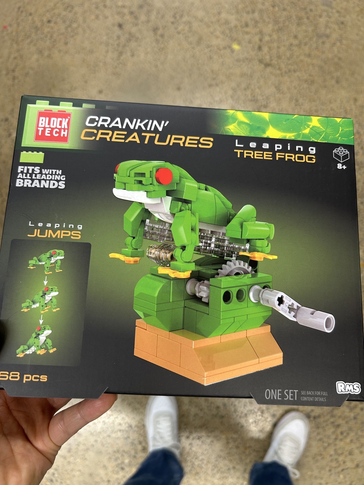 NWT Leaping Tree Frog building Set