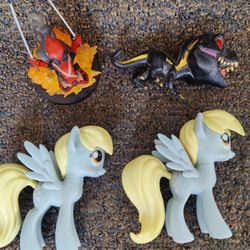 Vinyl Figures 