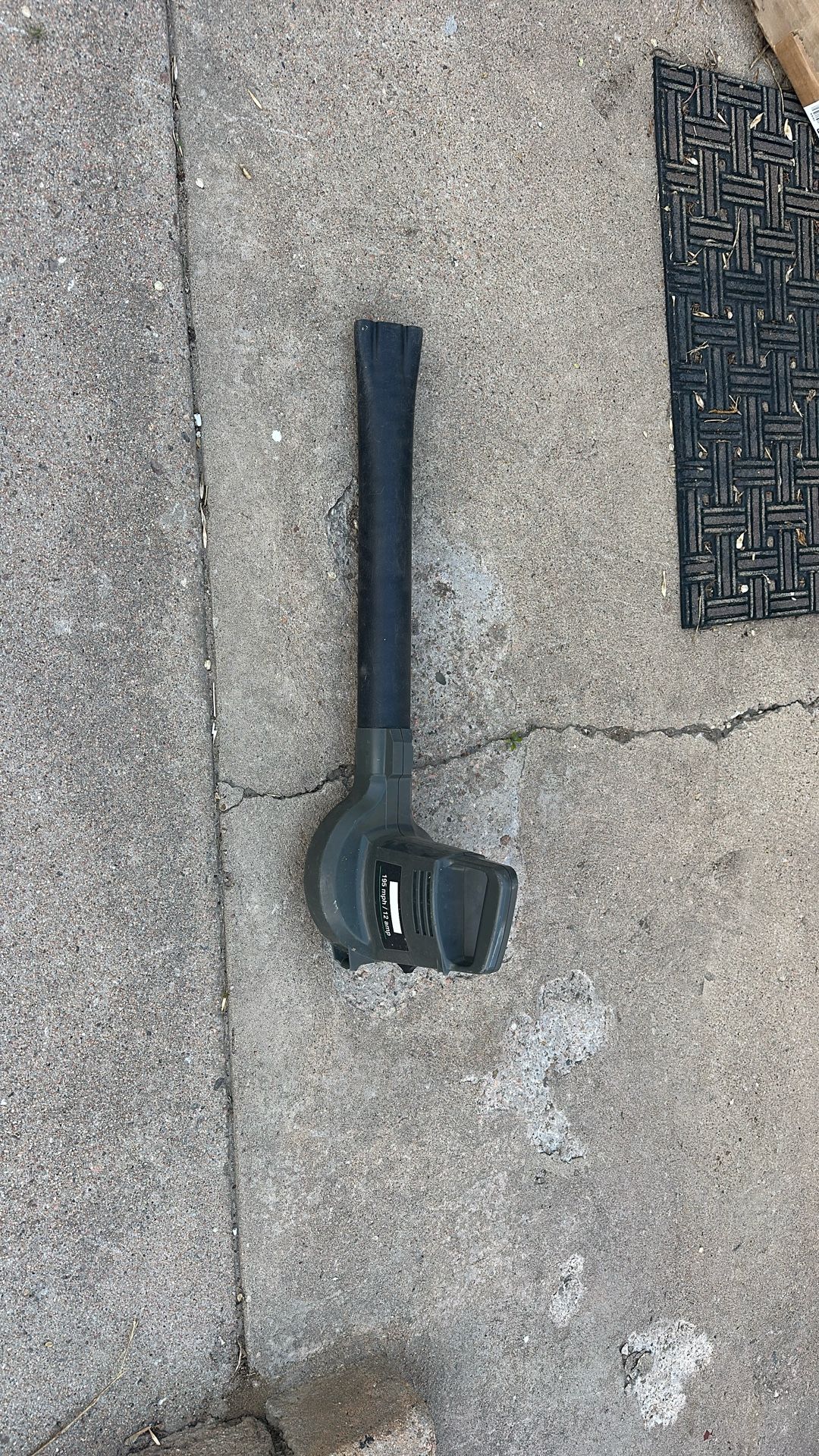 Leaf Blower