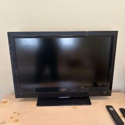 VIZIO 31” HDTV 