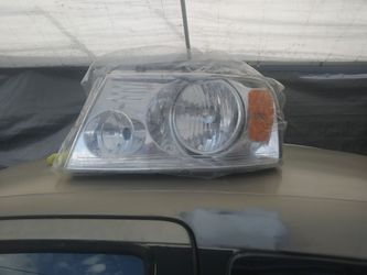 2004 Ford F150 headlights (pair) aftermarket