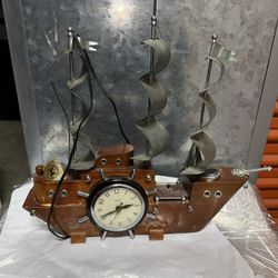  Antique Boat Clock