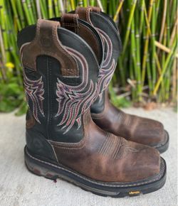 Justin Men's Tanker Steel Toe Work Boots. Sz 8EE..Oil & slip resistant.. Located west roseville..