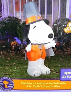 Snoopy thanksgiving inflatable