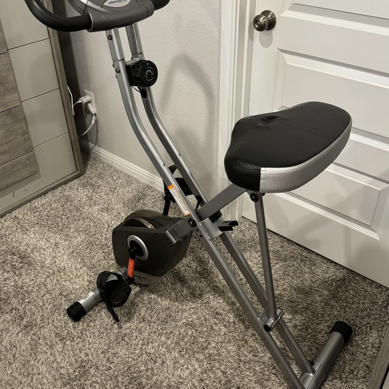 Indoor Cycling Bike (Like New) Folding 